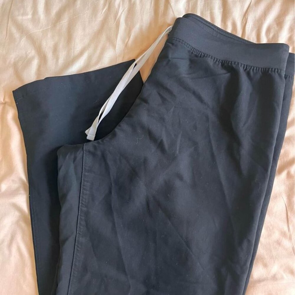 Women's Figs Livingston scrub bottom